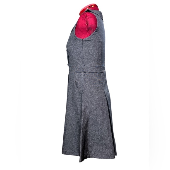 Fitted grey stretch fit-and-flare double breasted Sleeveless Dress - Picture 2 of 10